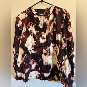 Rafaela long-sleeved V-neck collared popover blouse